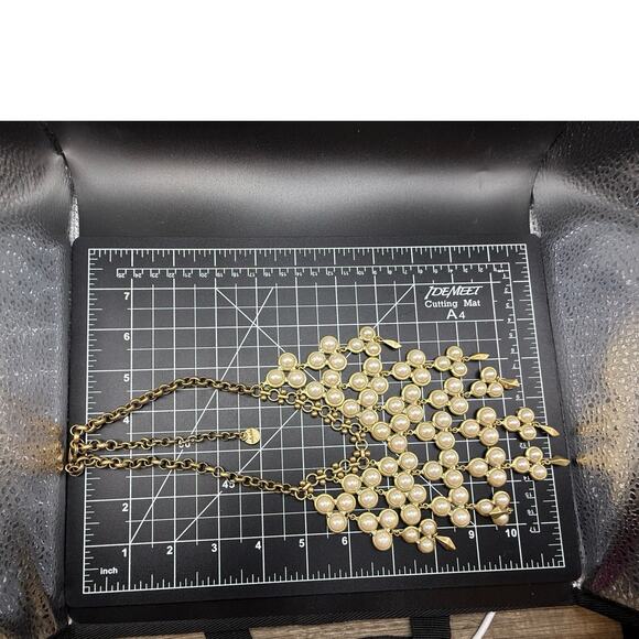 Stella & Dot Pearl Bib Necklace in Gold Tone Metal - Picture 7 of 7